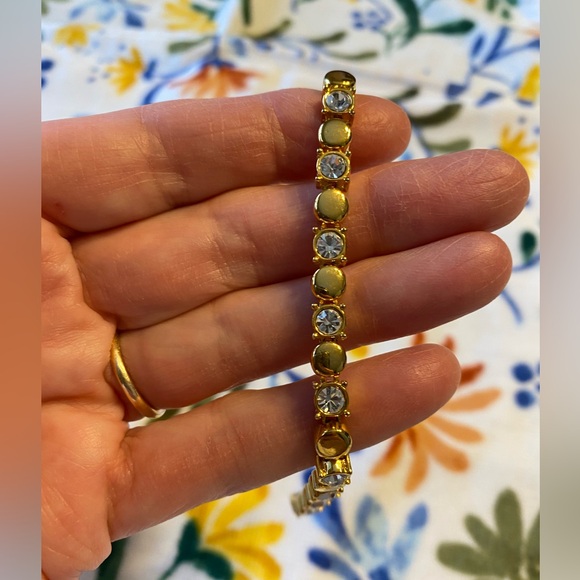 GOLD TONED Clear Rhinestones Bracelet NWT - Picture 6 of 6